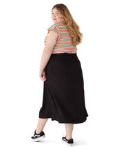 Load image into Gallery viewer, Wrap Skirt - Black