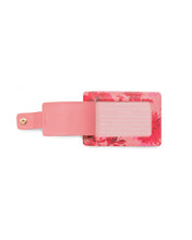 Load image into Gallery viewer, Getaway Luggage Tag - Potpourri