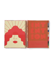 Load image into Gallery viewer, Medium 17-Month Academic Planner - Daisies