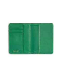 Getaway Passport Holder - Emerald Super Bloom